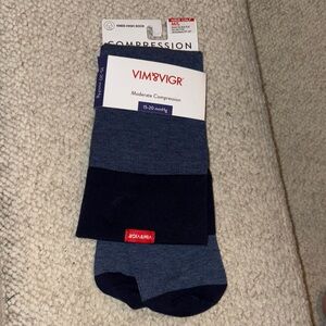 NWT VIM&VIGR Unisex Wide Calf Moderate Compression 15-20 mmHg Knee High Socks